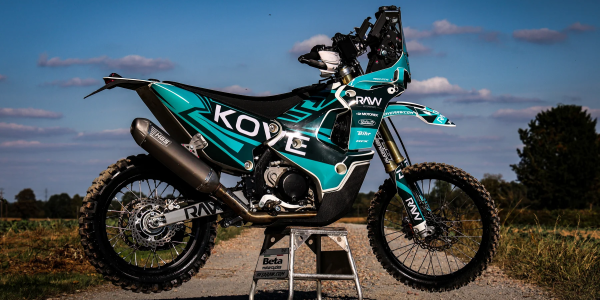 Combien coûte une KOVE 450 RALLY 2025 prête pour le Rallye du Maroc ?